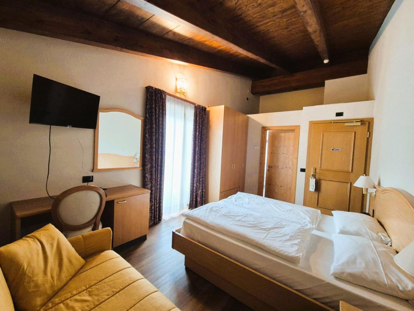 Hotel Angelica 리비뇨 외부 사진