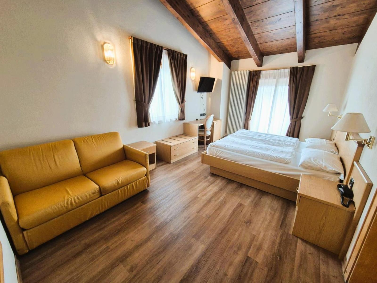 Hotel Angelica 리비뇨 외부 사진